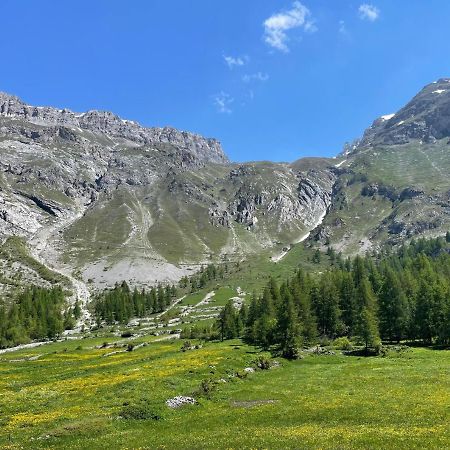 Le 1888 Val D'Isere La Daille Luaran gambar